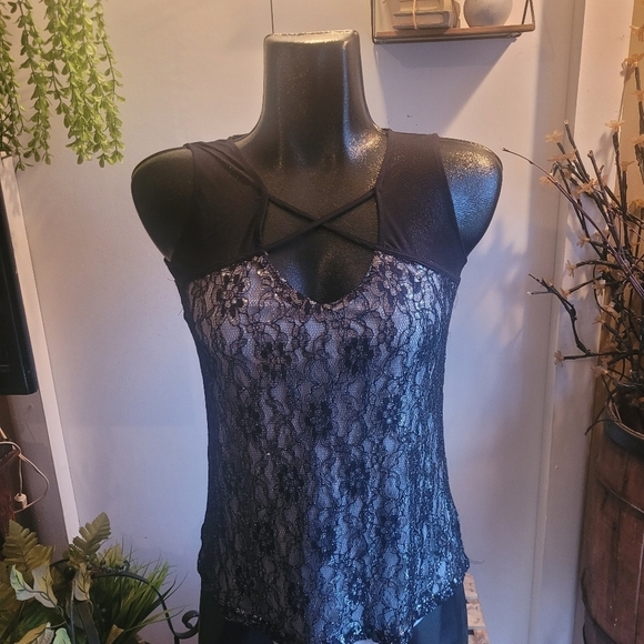 Suzy Shier Black Lace Sleeveless Top - Picture 1 of 7